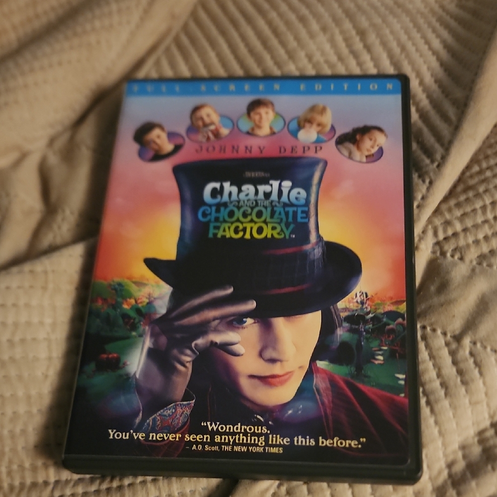 Warner Bros. Charlie and the Chocolate Factory DVD - Multicolor Cover